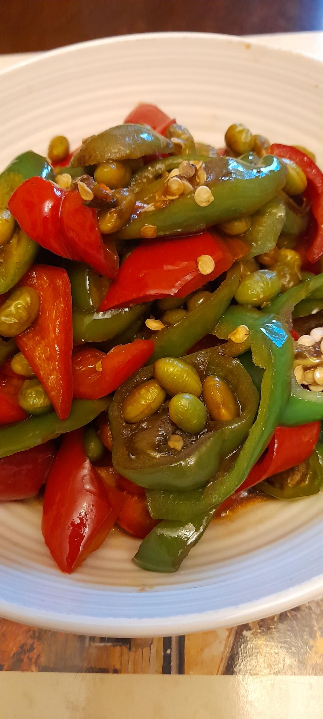 【糖醋毛豆菜椒】的做法