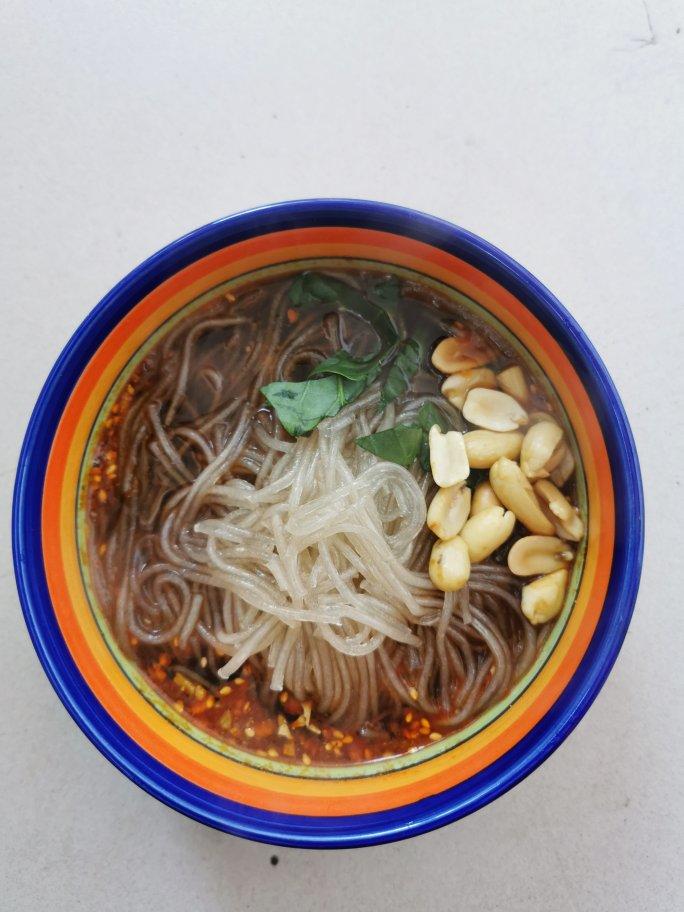 自制酸辣粉，比买的好吃十倍不止