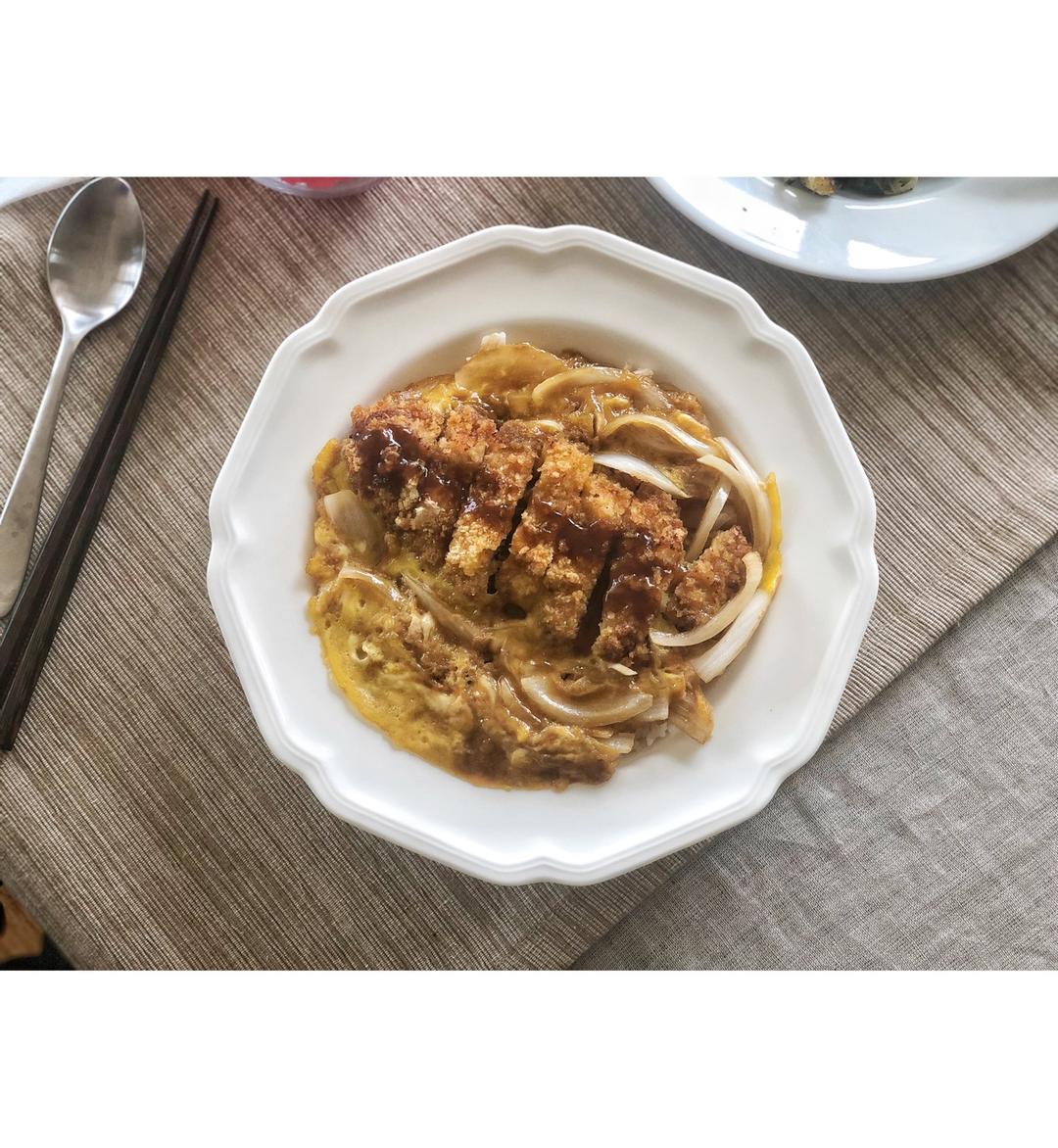 深夜食堂第六话の 炸猪排饭