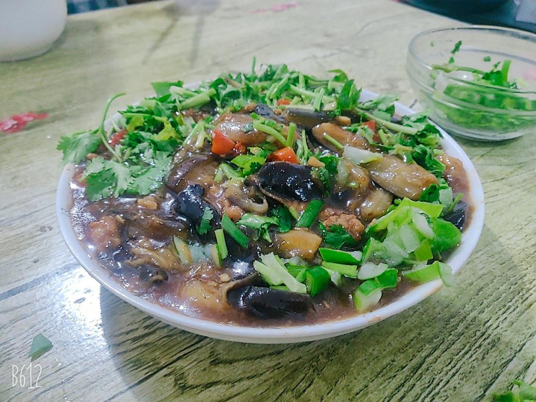 肉沫茄子（非油炸健康版）文末另附万能鱼香汁配方。