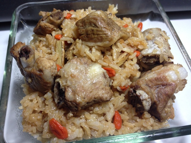 排骨焖饭
