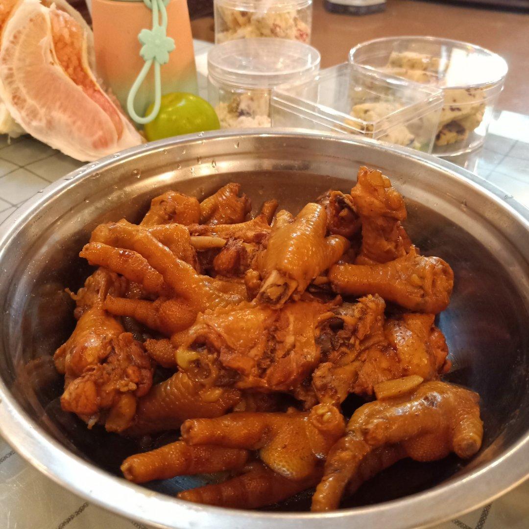 卤鸡爪子