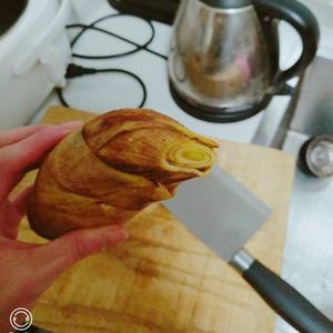 香肠香菇冬笋芋艿焖饭的做法 步骤2