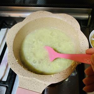 菠菜牛肉山药小米粥的做法 步骤3