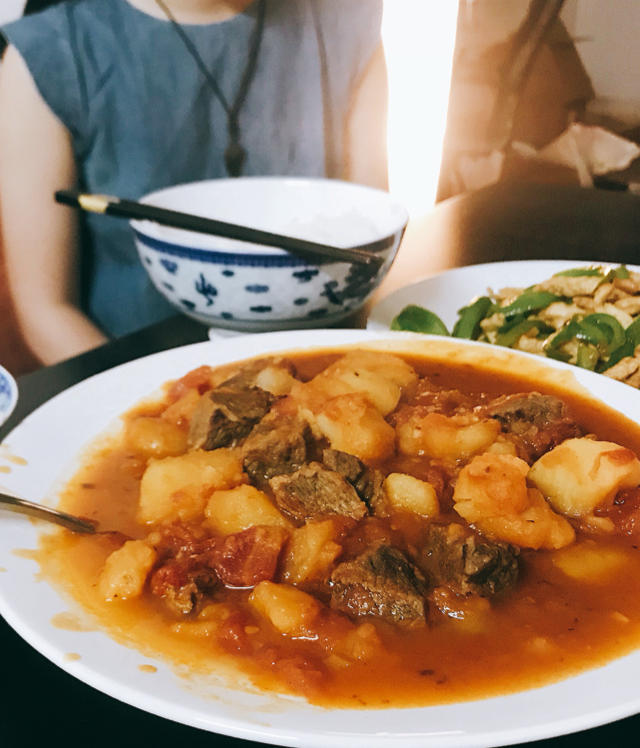 番茄土豆炖牛腩