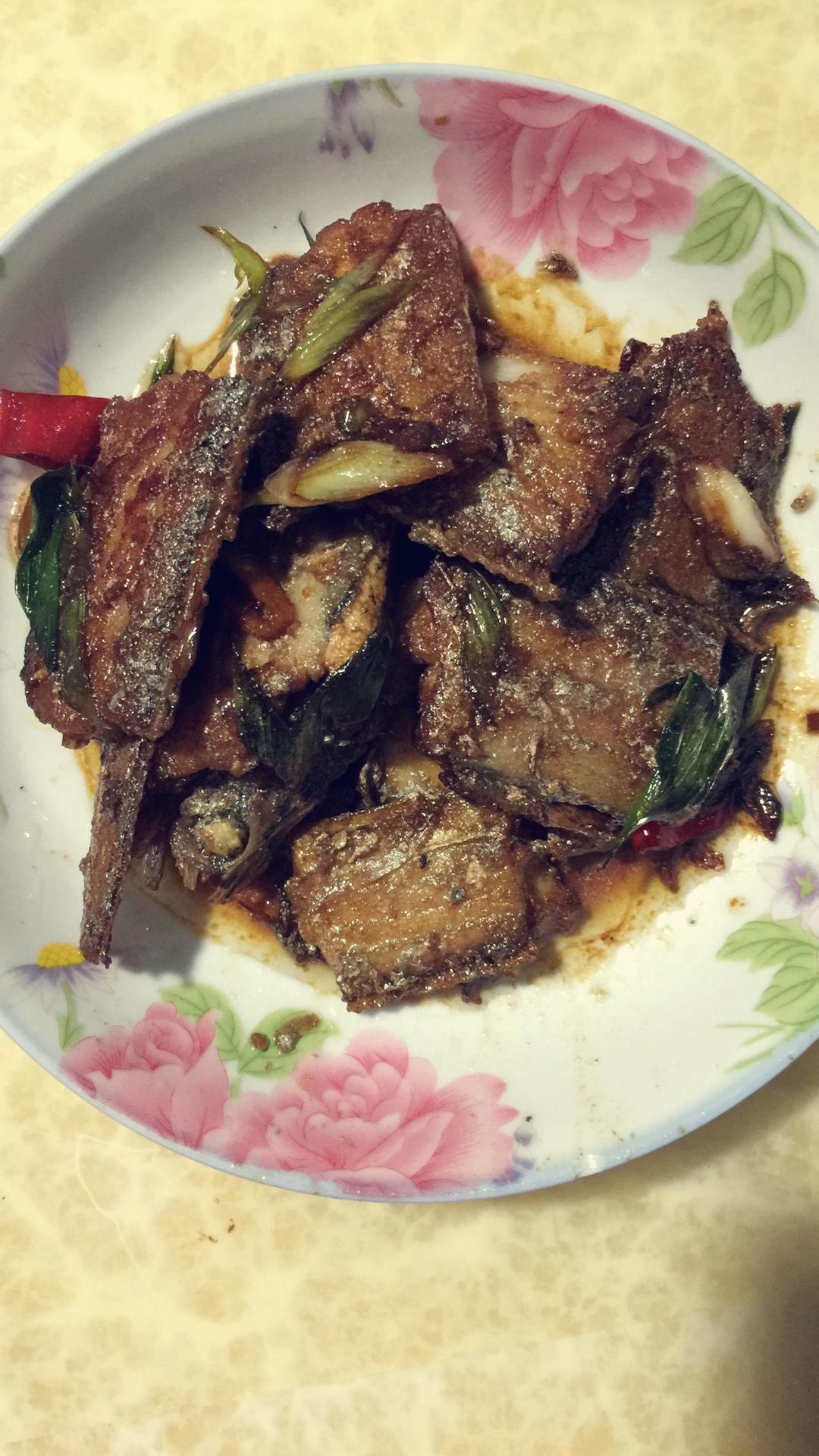 红烧带鱼的做法