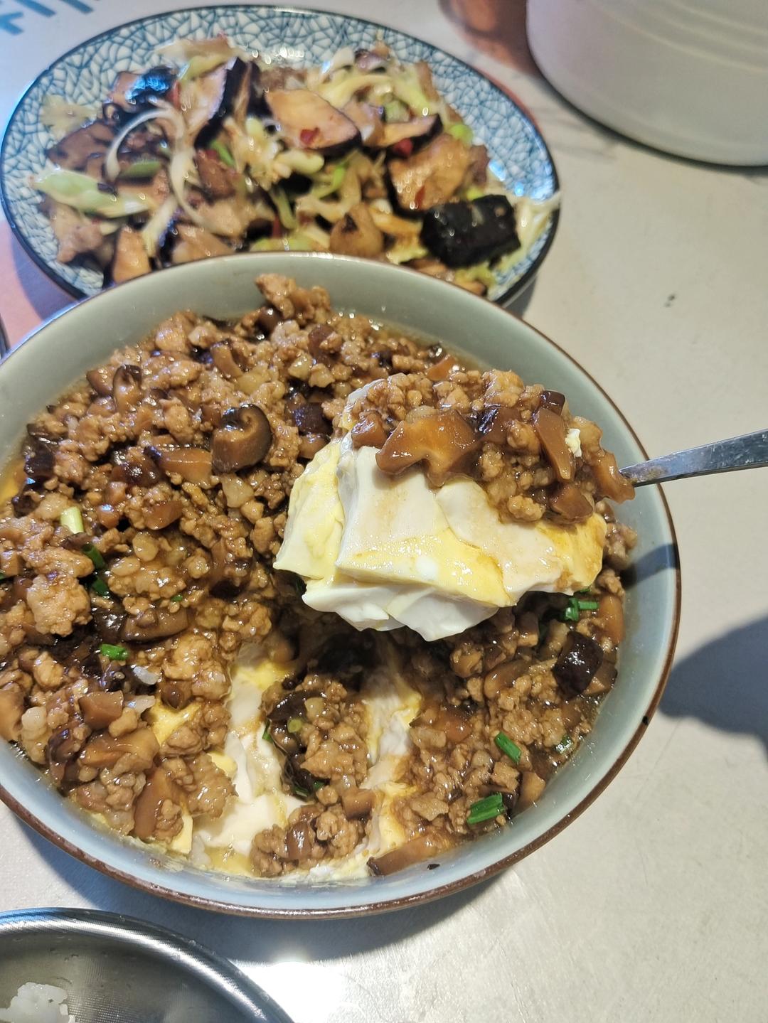 鸡蛋抱豆腐