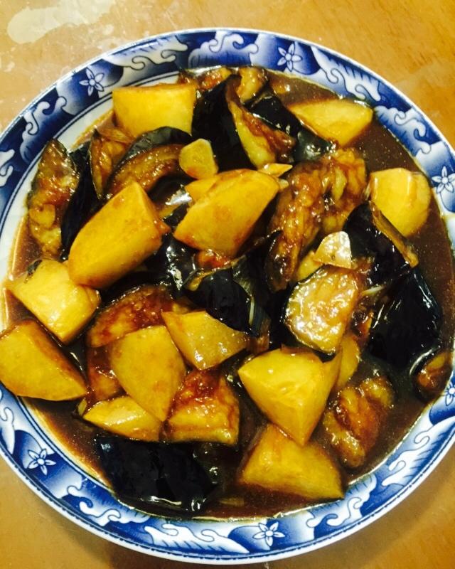 无敌优妈做的土豆烧茄子