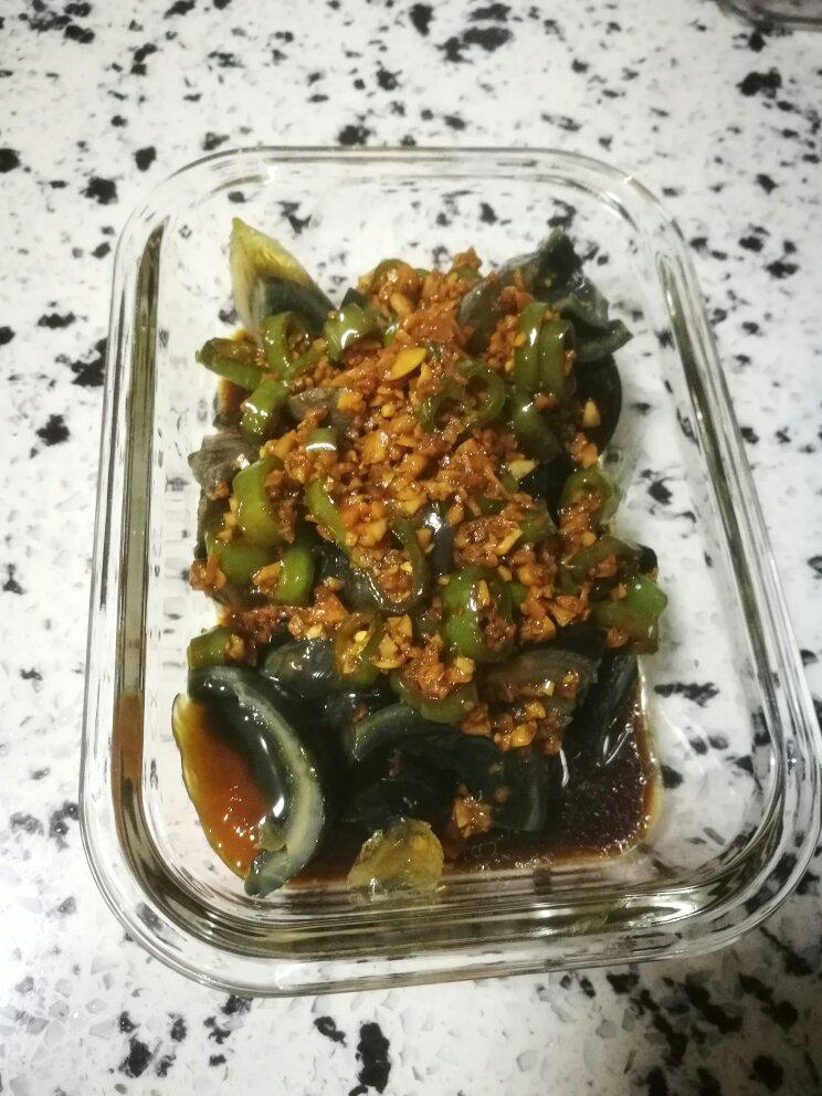 青椒皮蛋。