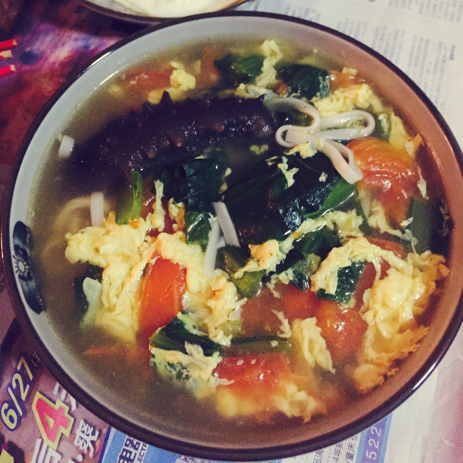 西红柿鸡蛋热汤面