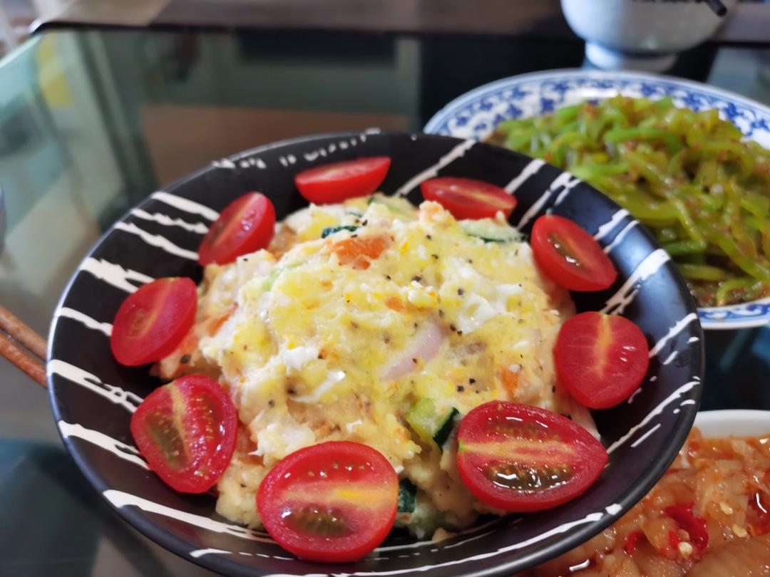 好吃到舔碗的鸡蛋土豆泥沙拉