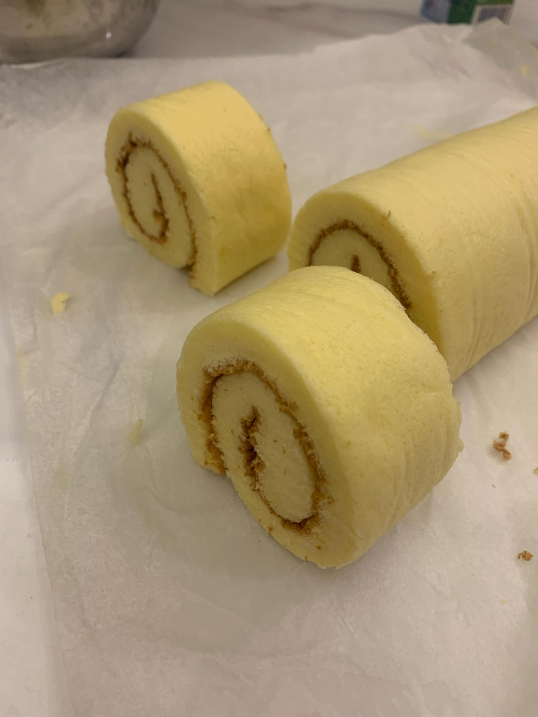 蛋糕卷这样做‼️不掉皮不开裂（小视频食谱）