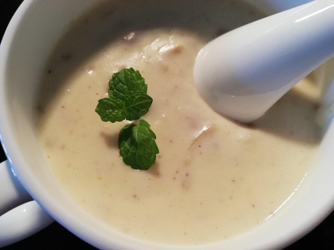酥皮奶油蘑菇汤