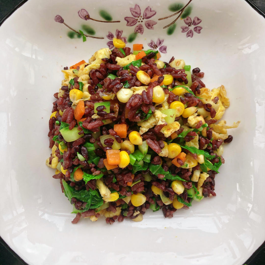 高颜值好味道的黄金炒饭，秘诀告诉你