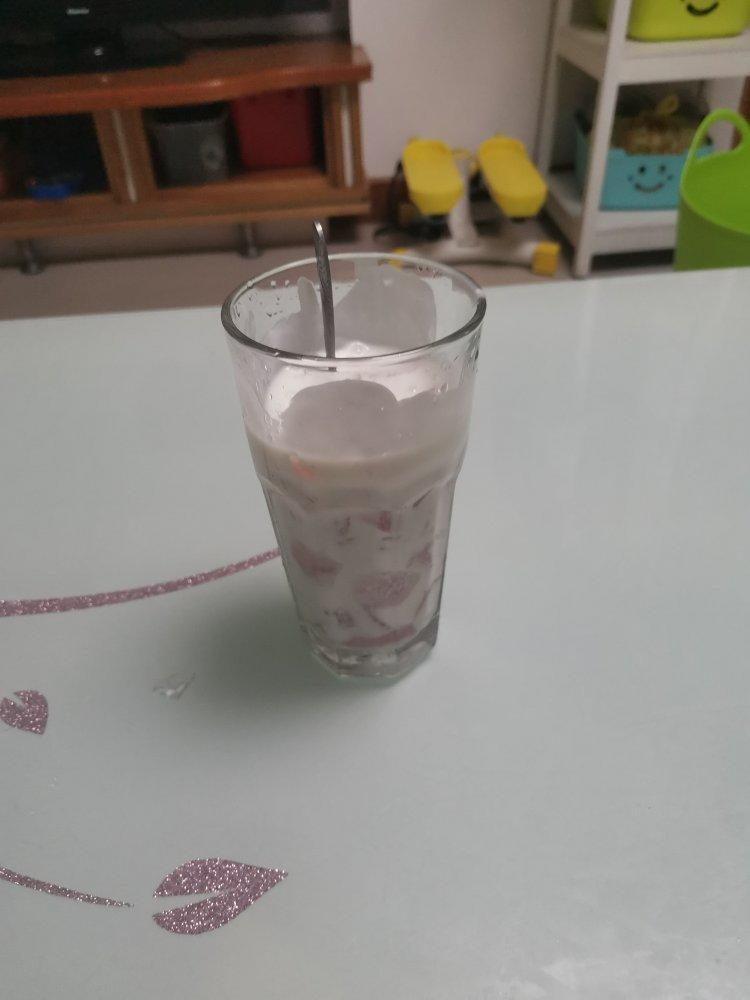 葡萄撞奶