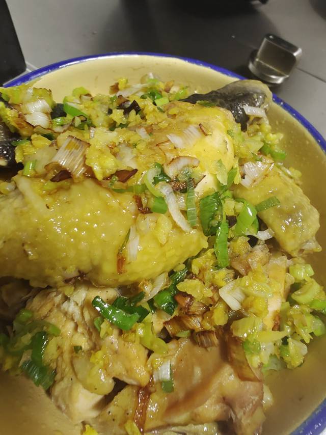 葱油鸡（详细版.吃了忘不了的美味）