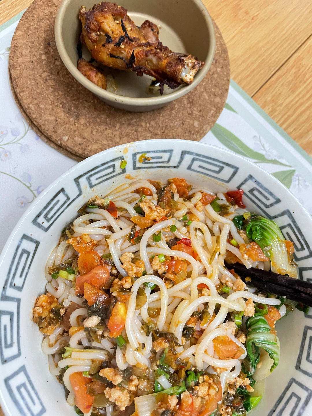 酸菜肉沫小锅米线