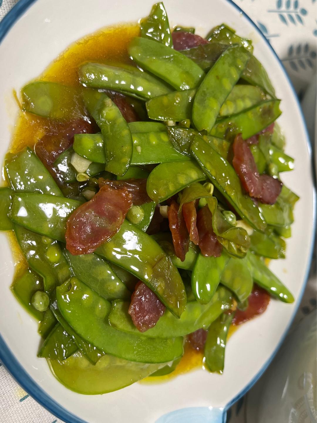 广味腊肠炒荷兰豆 清脆可口家常菜