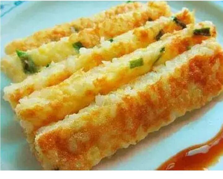 鸡蛋煎饭的做法