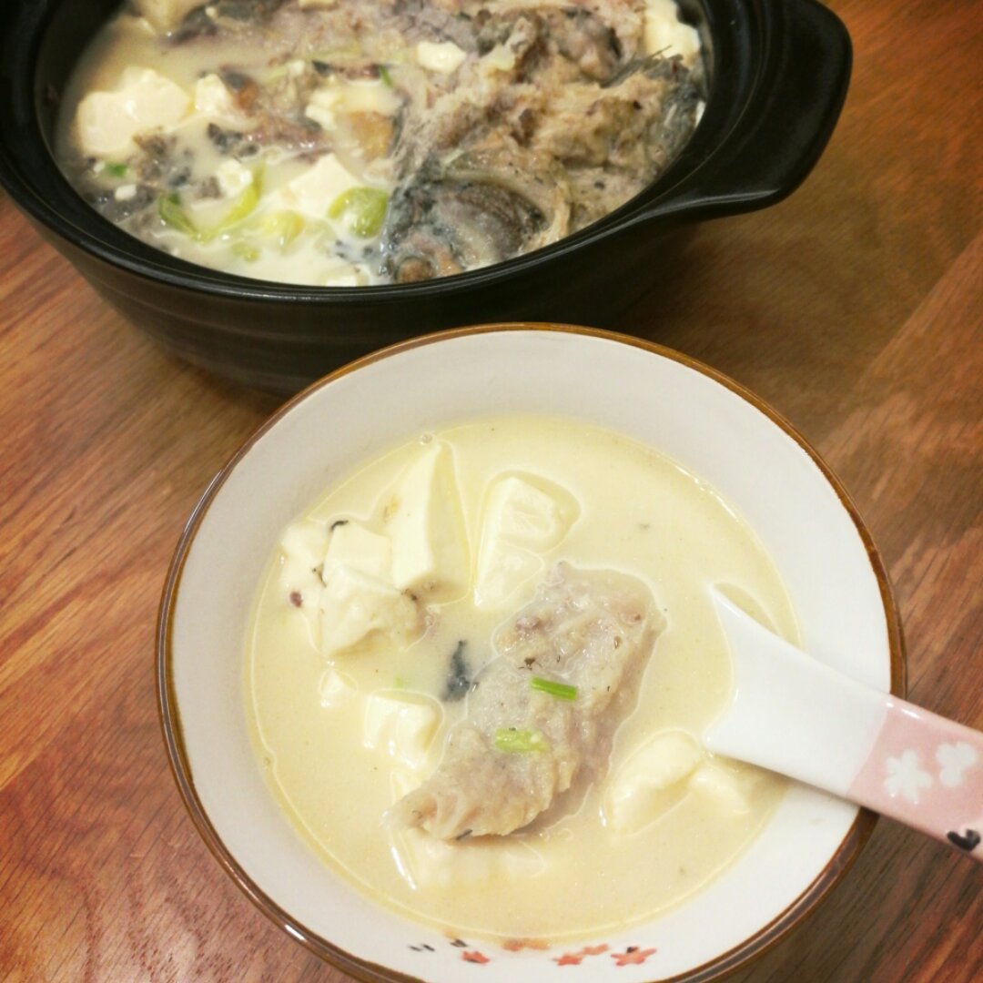 鲫鱼豆腐汤