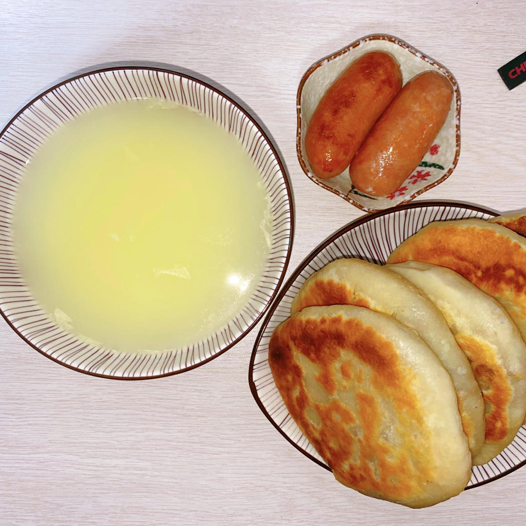 会连续吃八个的萝卜馅饼