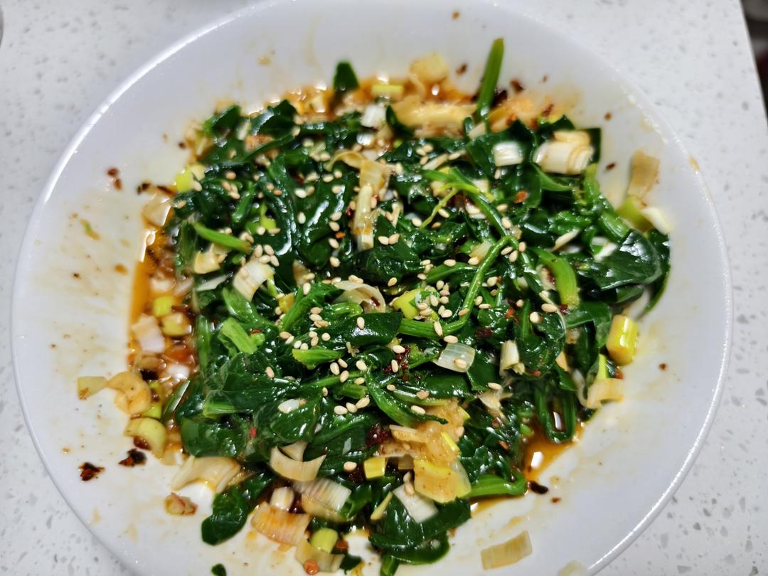 凉拌菠菜(家传秘方)