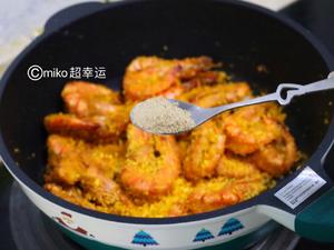 年夜菜——避风塘炒虾的做法 步骤7