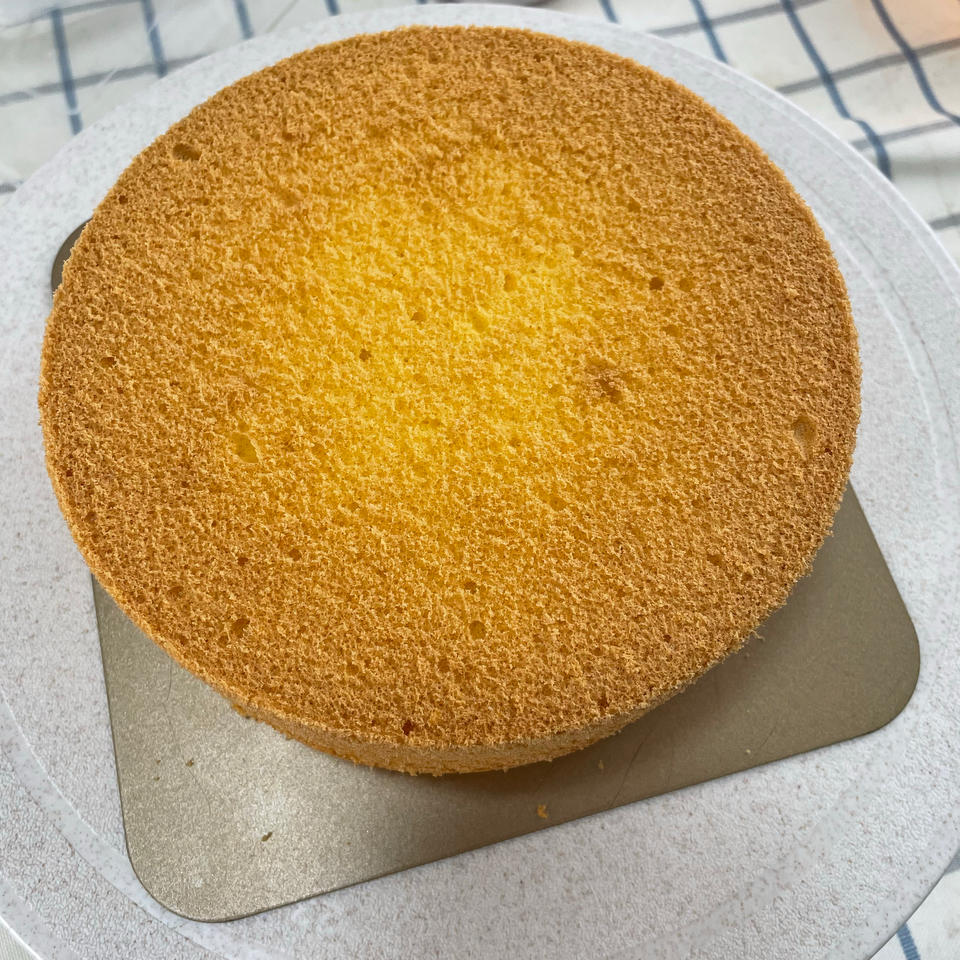 简单裱花蛋糕（含戚风蛋糕胚制作过程）