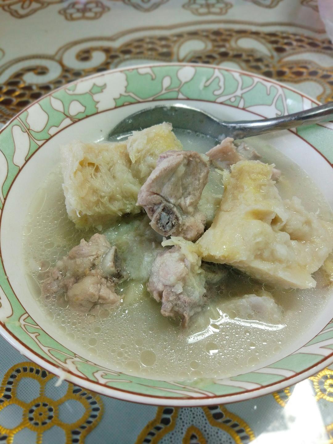 兜麦麦做的榴莲壳排骨汤