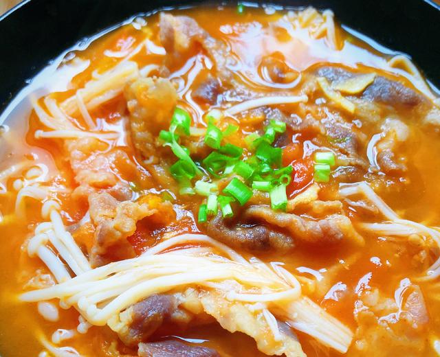 0失败番茄金针菇肥牛锅的做法