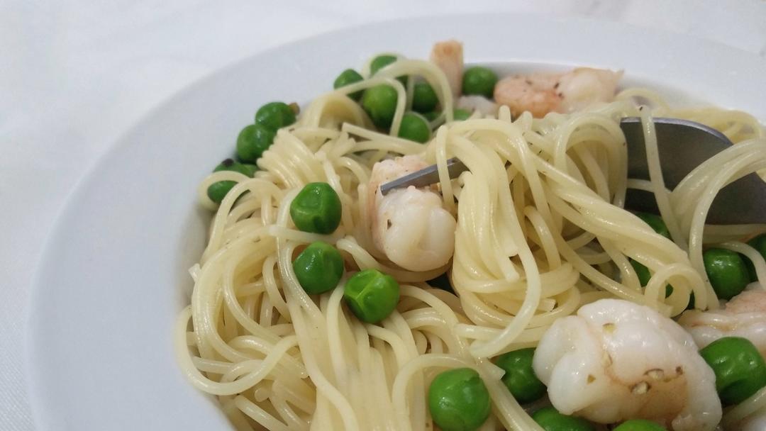 鲜虾青豆天使面沙拉