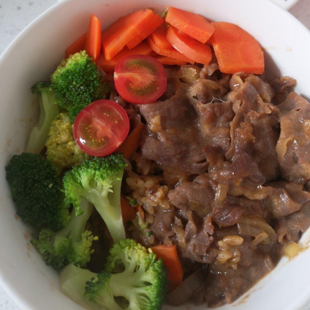 肥牛饭