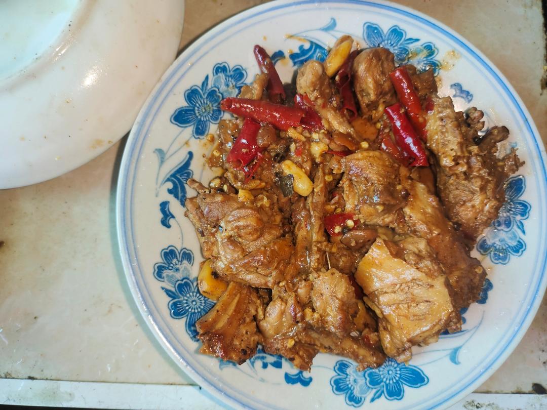 炒鸭边腿
