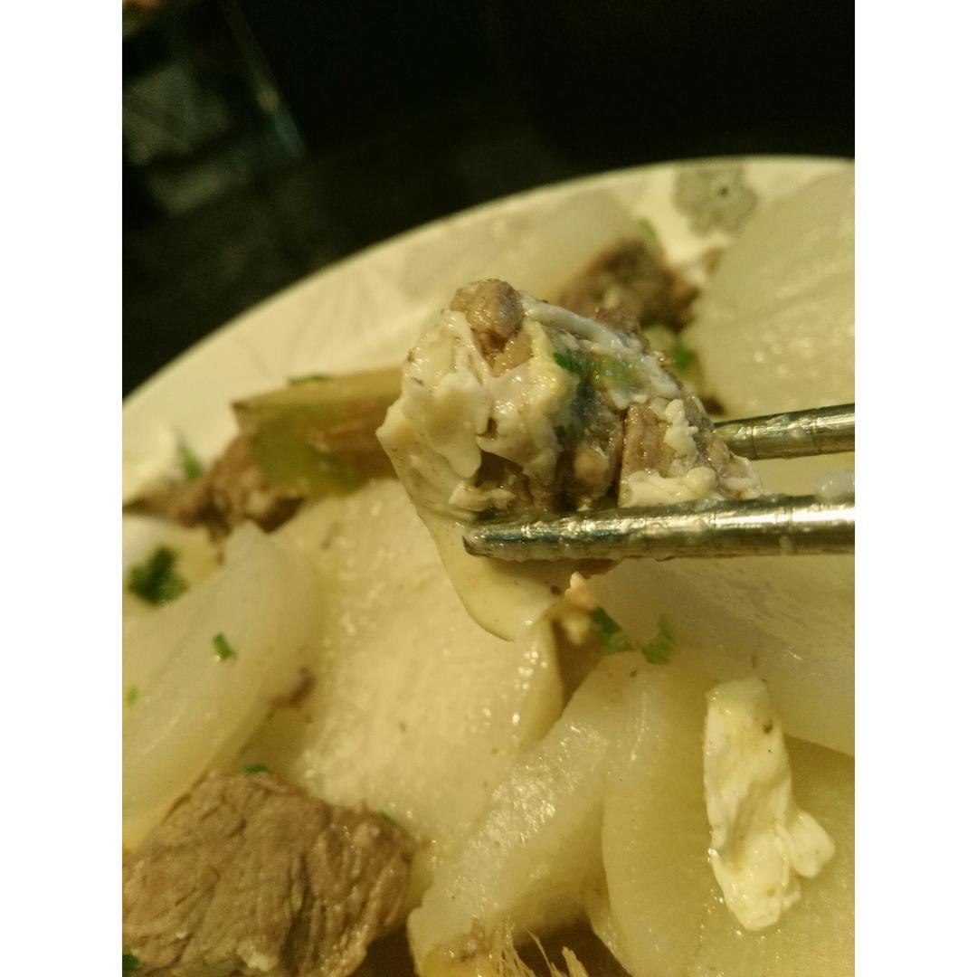 牛肉炖萝卜