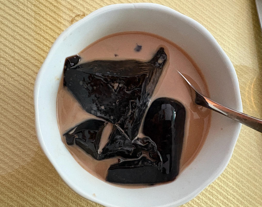 家庭版自制龟苓膏