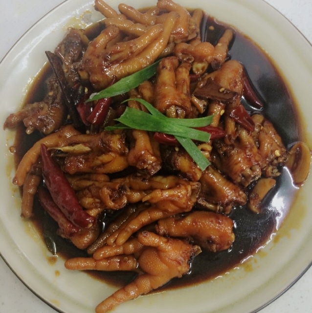 卤鸡脚