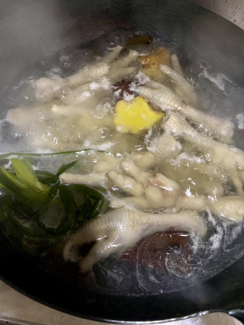 柠檬无骨鸡爪，酸辣开胃，劲道Q弹