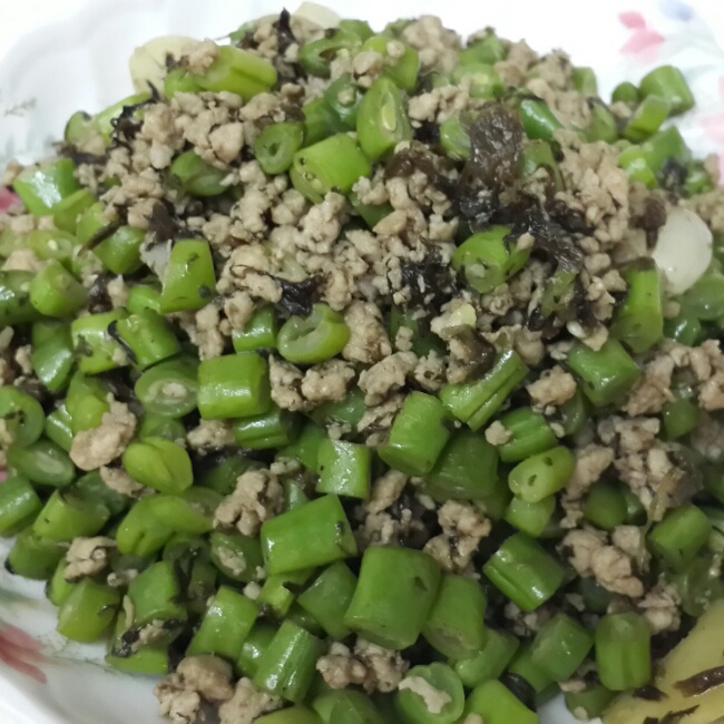 榄菜肉末四季豆