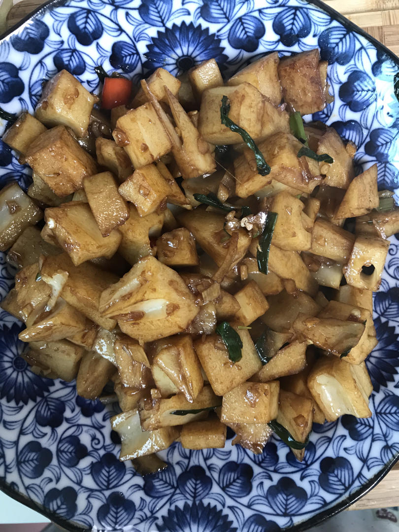 家常快手菜小炒藕丁真香
