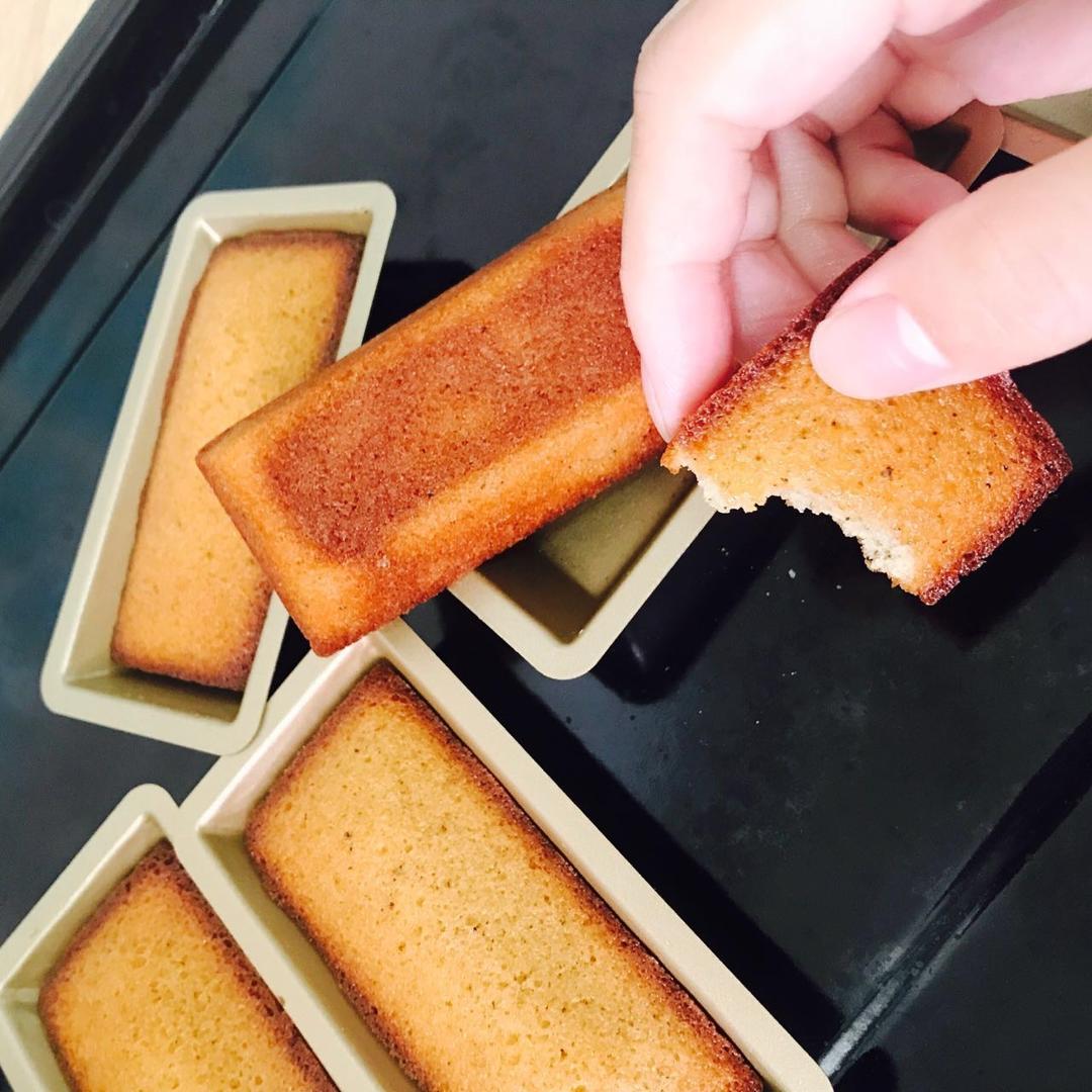费南雪（Financier Cakes）