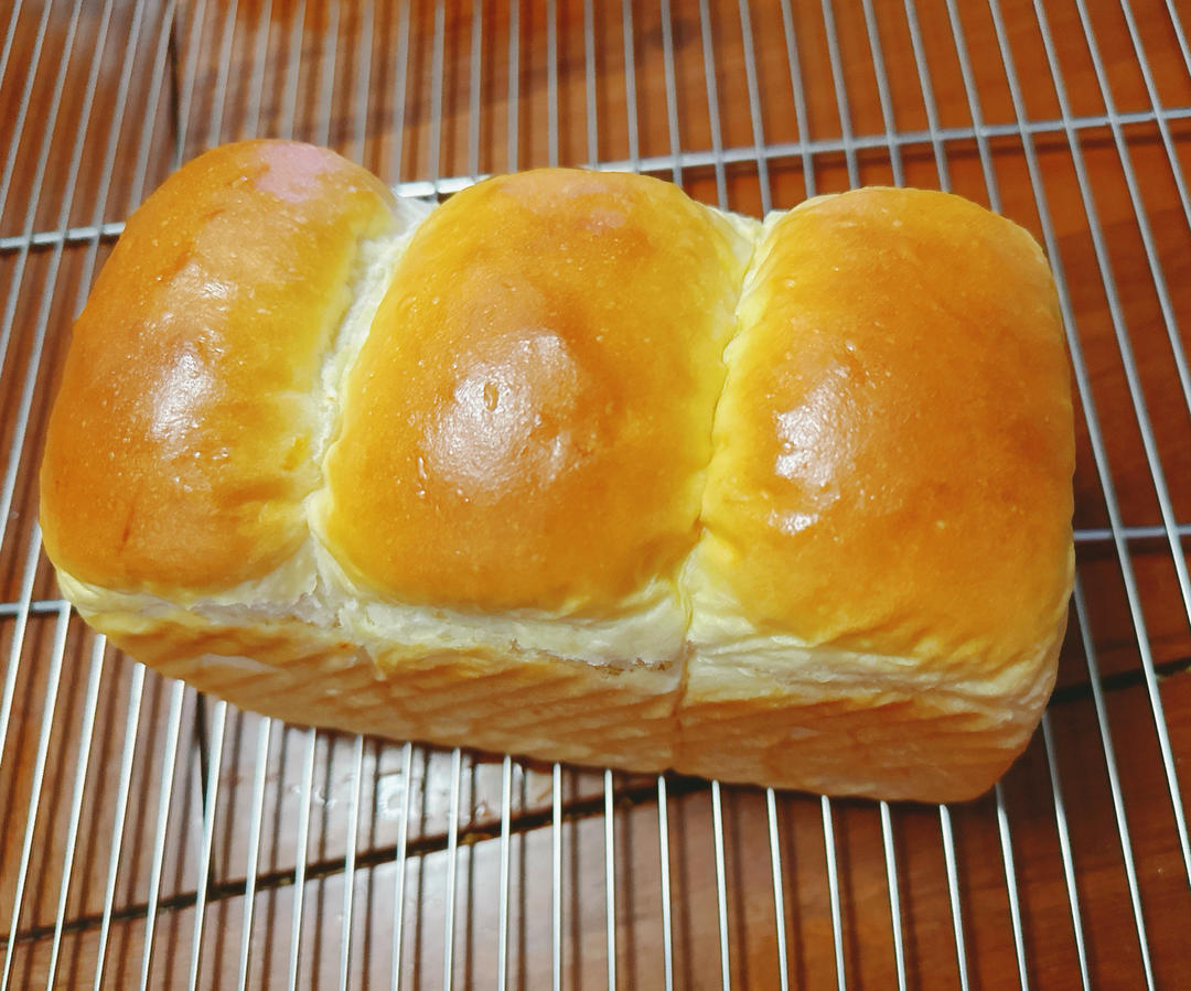 基本鲜奶吐司