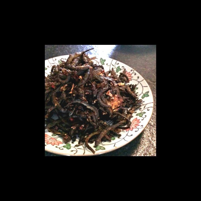 紫苏干煸小泥鳅