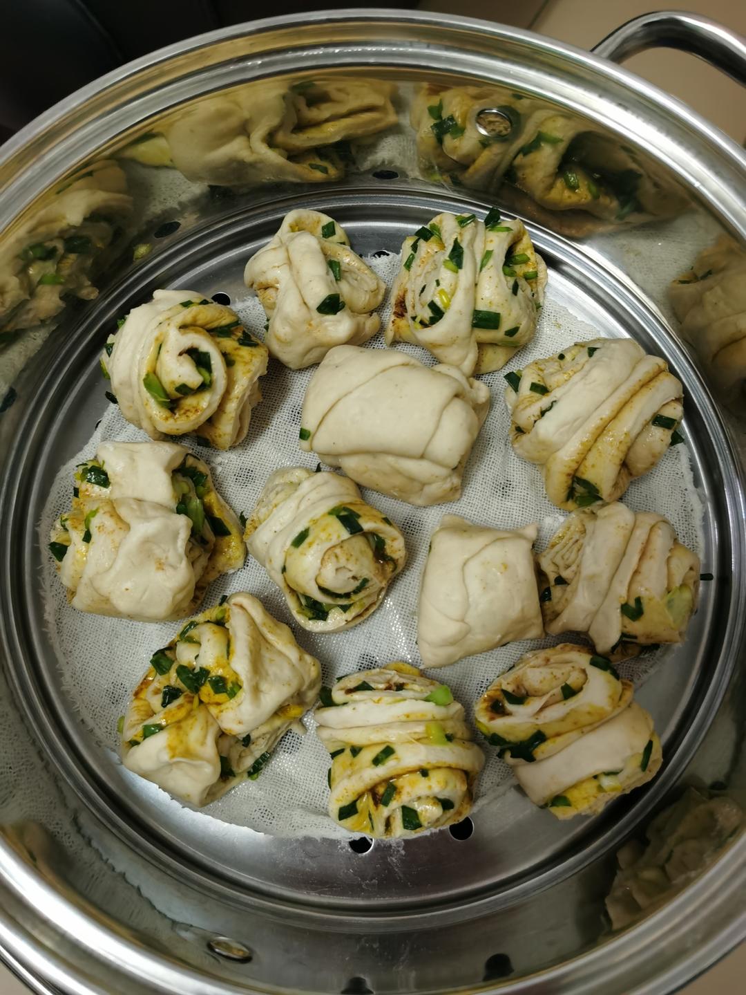 🌺椒盐葱香花卷🌺（操作简单，好吃又好看）