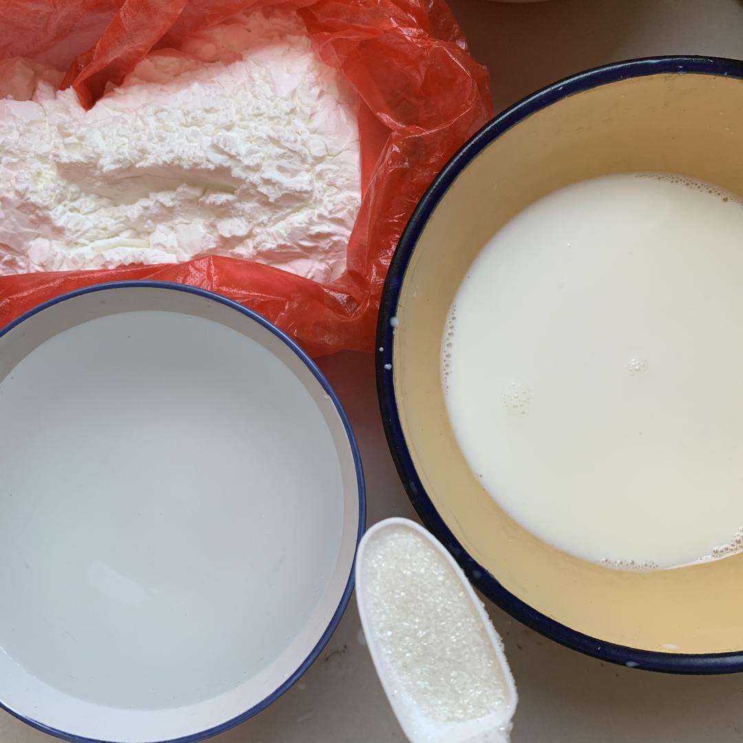 纯奶手撕吐司的做法 步骤1