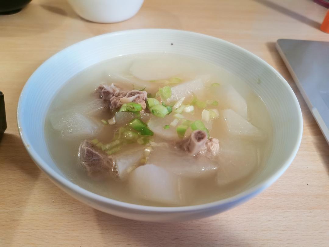 萝卜排骨汤