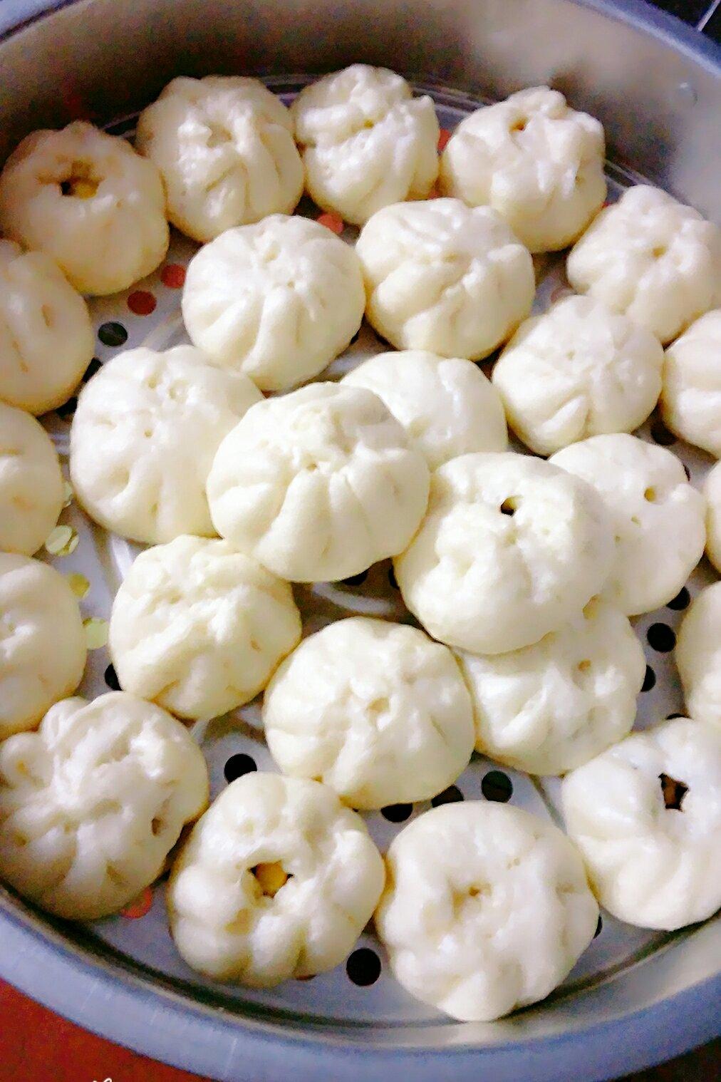 胡萝卜木耳鸡蛋素包子