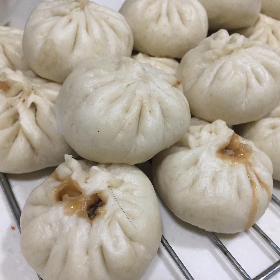 酱肉包子