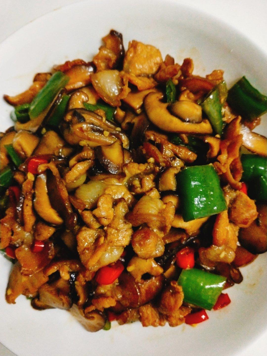 家常香菇炒肉