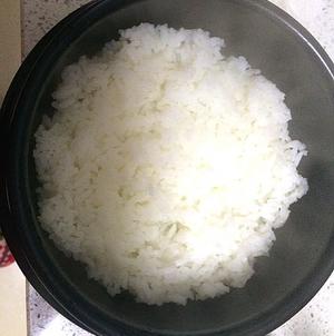 石锅拌饭的做法 步骤3