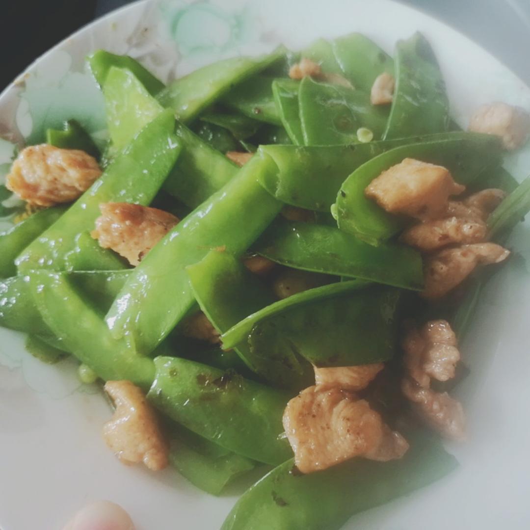 超脆爽的荷兰豆炒香肠